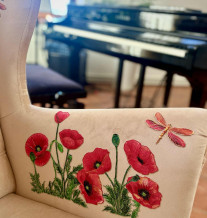 Unikatowe fotele w Galerii o Smaku Kawy INTERPIANO