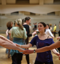 Fotorelacja z warsztatów tańców dawnych